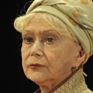 А ведь шел на поправку: большое горе в семье Светланы Немоляевой — умер родной брат артистки