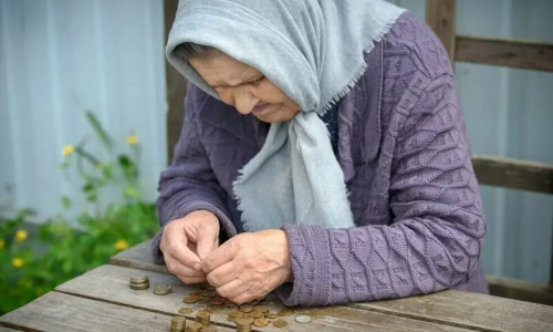 Всем, кто сейчас получает пенсию, сообщили плохую новость