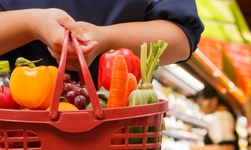 Эксперт назвал самые полезные, но дешевые продукты